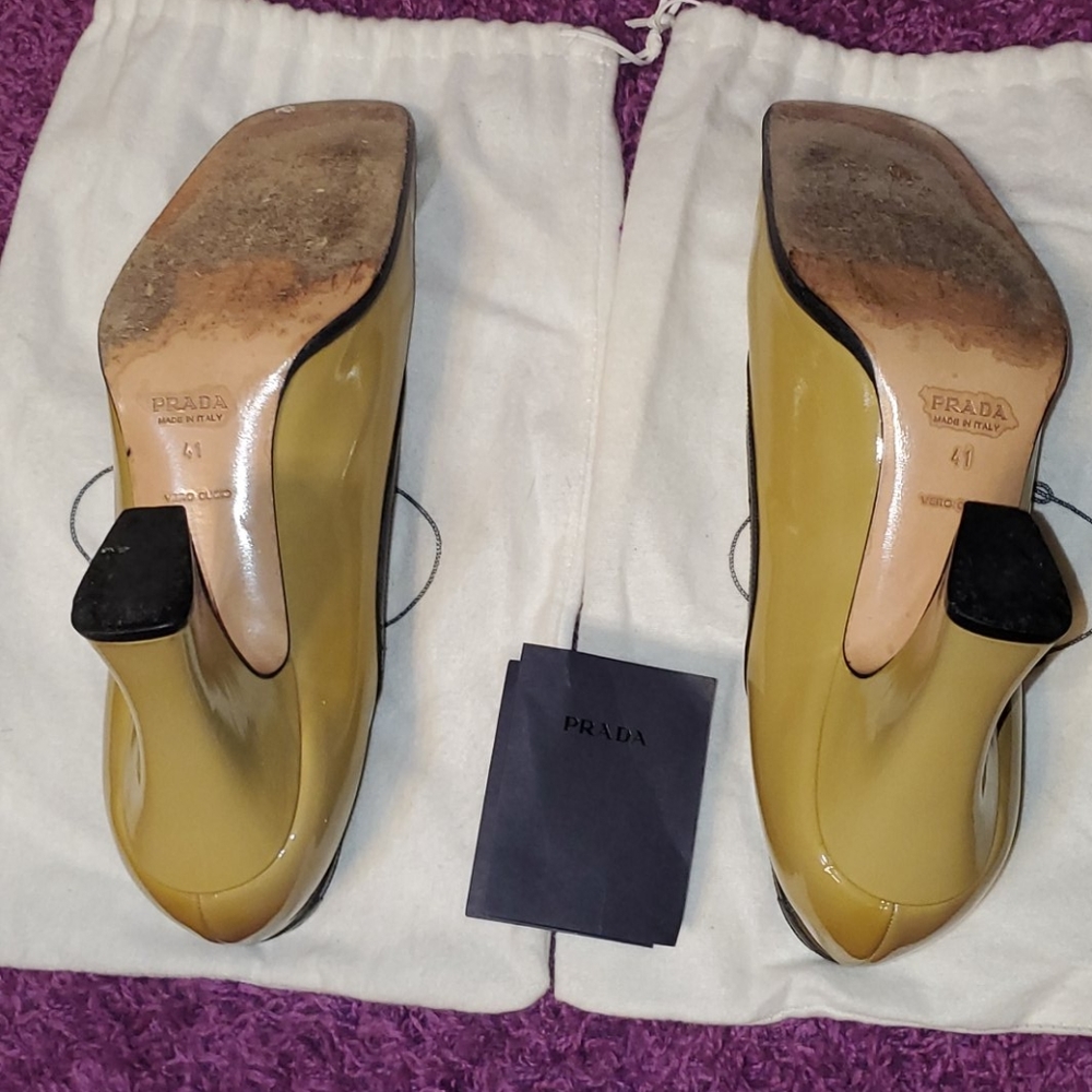 Prada Ladies Shoes - Picture 6 of 16